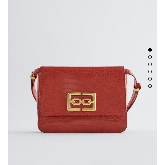 Zara Handbags - Zara pendant animal embossed crossbody bag